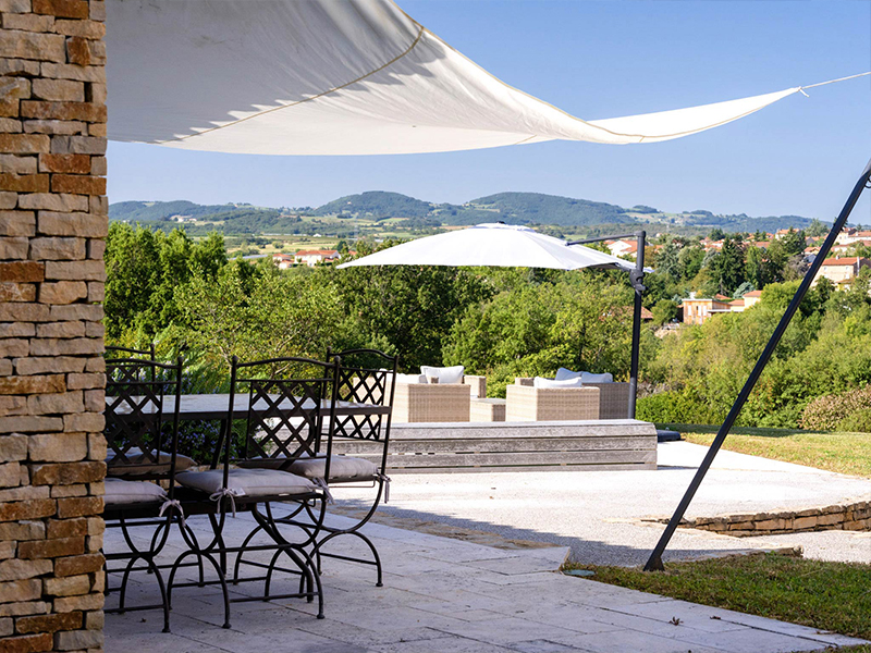 Aménagement de terrasse : comment créer une vraie pièce de vie extérieure ?